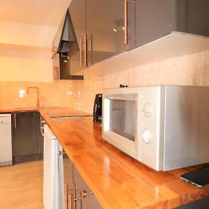 Appartement à 3 Chambres à Coucher