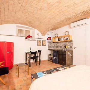 Studio Lit King-Size au Sous-Sol