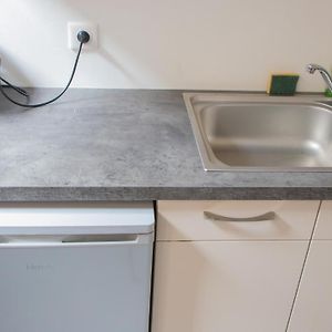 Appartement à 3 Chambres à Coucher au Deuxième Étage
