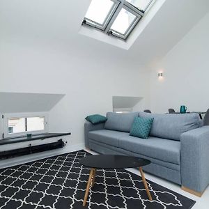 Old Town 1 Bedroom Oasis With Ac And Double Shower
