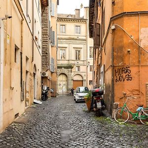 Rome Right In The Ancient Historical Center Two Bedrooms Two Bath, Up To 6 Pax