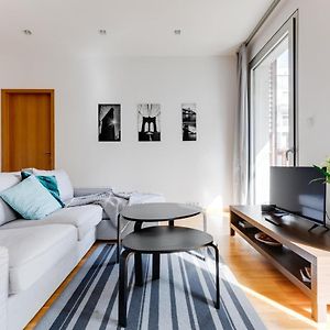 Appartement à 2 Chambres à Coucher