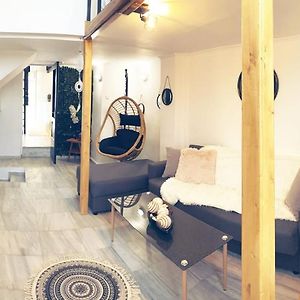 Appartement à 3 Chambres à Coucher