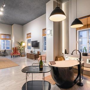 Appartement à 2 Chambres à Coucher