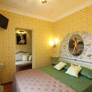 Chambre Triple au Dernier Étage