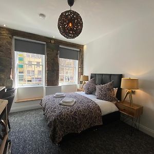 Royal Mile Queen Apartments
