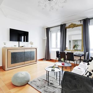 Appartement à 2 Chambres à Coucher