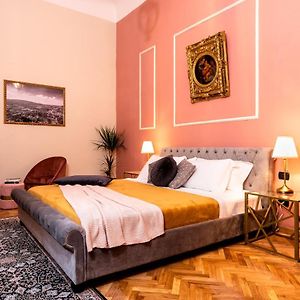 Appartement à 3 Chambres à Coucher