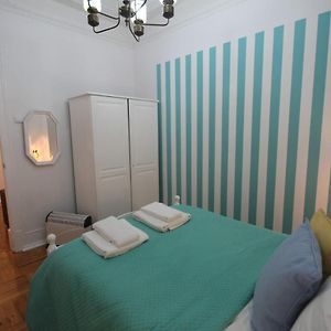Classy&cozy Double room in Marques de Pombal 1 R2