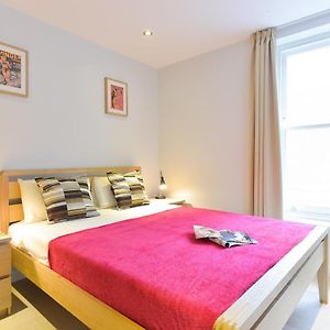 Appartement à 2 Chambres à Coucher