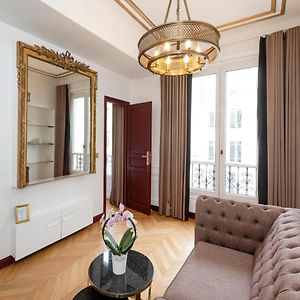 Appartement à 2 Chambres à Coucher