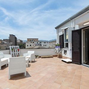 Appartement à 3 Chambres à Coucher