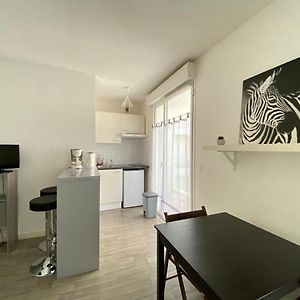 Joli studio avec terrasse près du vieux-port