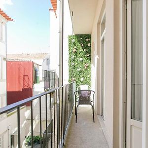Oporto Flores Plaza By Lovelystay