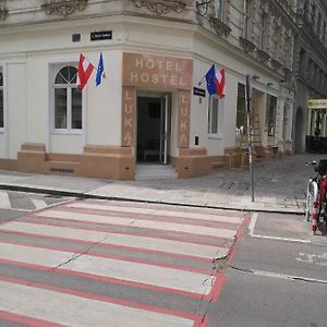 Ch-Hostel