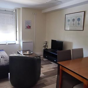 Appartement à 2 Chambres à Coucher