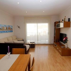 Appartement à 3 Chambres à Coucher