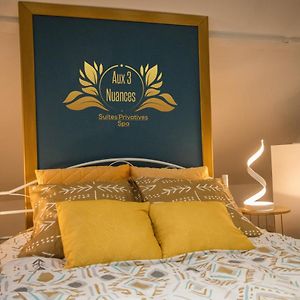 Aux 3 Nuances Suites Privatives&Spa