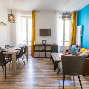 Appartement à 3 Chambres à Coucher