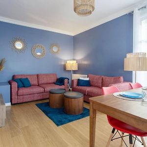 Appartement à 2 Chambres à Coucher