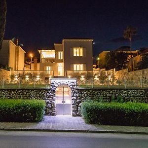 Villa Enigma