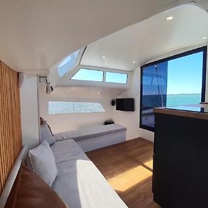 Barco Casa Catamara Sleepandboat