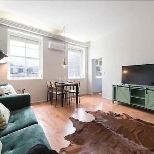 Appartement à 2 Chambres à Coucher
