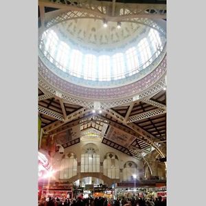 Precioso Apartamento Frente Del Mercado Central
