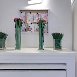 Margot Apartment By Mamo Florence