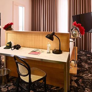 Chambre Moyenne Lit King-Size