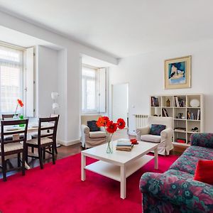 Appartement à 2 Chambres à Coucher