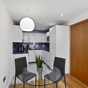 Appartement à 3 Chambres à Coucher