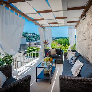 Superior Stunning Apartment Gravosa With A Free Parking