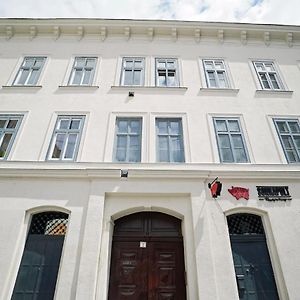 Rumbach Apartment