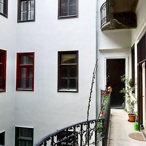 Premium Apartment By Hi5-Vaci Str. 3 Bedroom