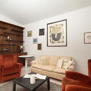 Appartement à 3 Chambres à Coucher