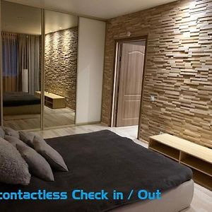 Appartement à 2 Chambres à Coucher