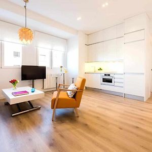 Appartement à 3 Chambres à Coucher