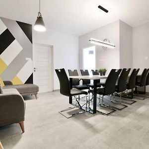 Premium Apartment By Hi5-Vaci Str. 3 Bedroom