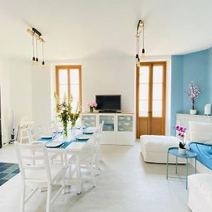 Appartement à 3 Chambres à Coucher