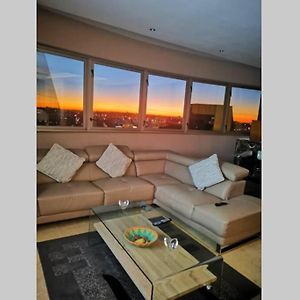 Amazing Joburg views &Unique CBD Luxury Experience