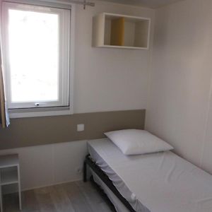 Mobile Home à 3 Chambres à Coucher
