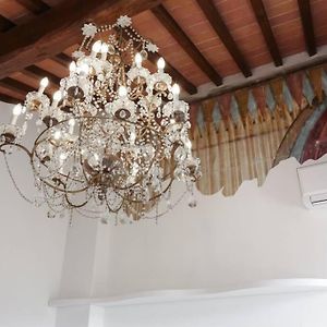 Niccolo Terrace