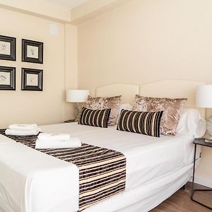 Appartement à 2 Chambres à Coucher