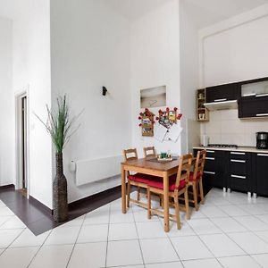 Diamond Home Apartment - City Center
