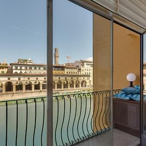 Apartments Florence - Ponte Vecchio Balcony
