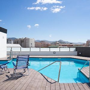 Central Premium Pool Terrace New