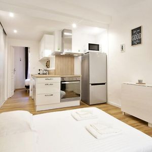 Welkeys - Poissonnerie Apartment