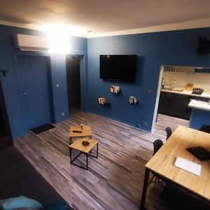 Appartement à 2 Chambres à Coucher