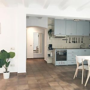 Appartement à 3 Chambres à Coucher